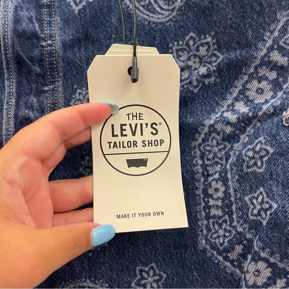 NWT Levi’s 501 Paisley Print Cut Off Shorts Sz 33 - Picture 4 of 11